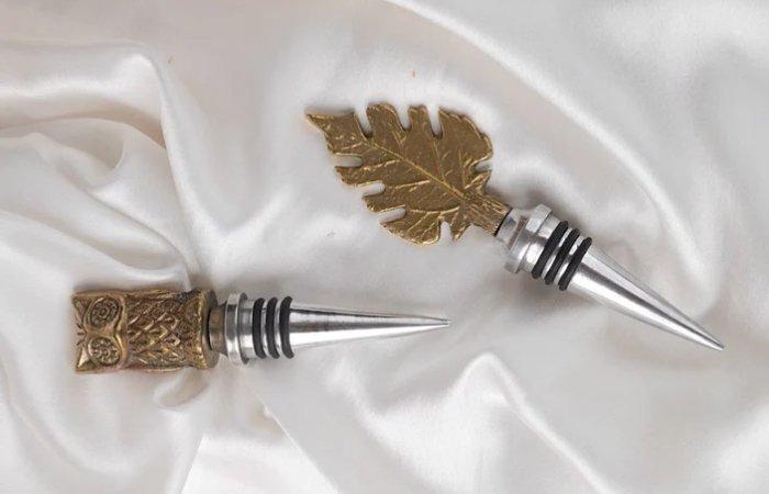 5 Must-Have Sustainable Wine Accessories for Wine Lovers’ Gifts - Brown Living™