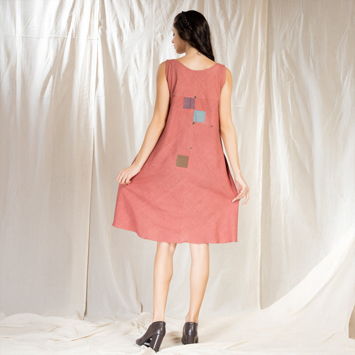 Dutsy Pink Square Symphony - Playful Sleeveless Dress