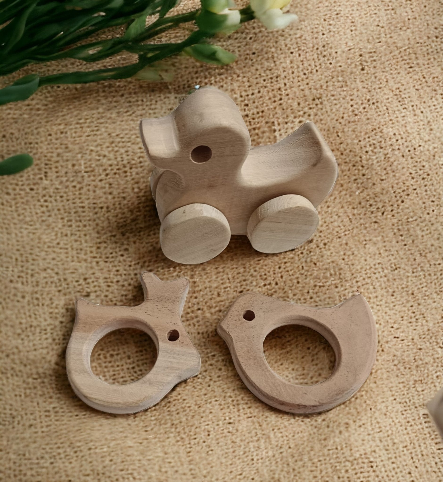 100% Natural Neem Wooden Wheel Toy & Teether For Babies – Wooden Toys on Brown Living™. SKU: WT_DK-DV-RBT. Img 4.