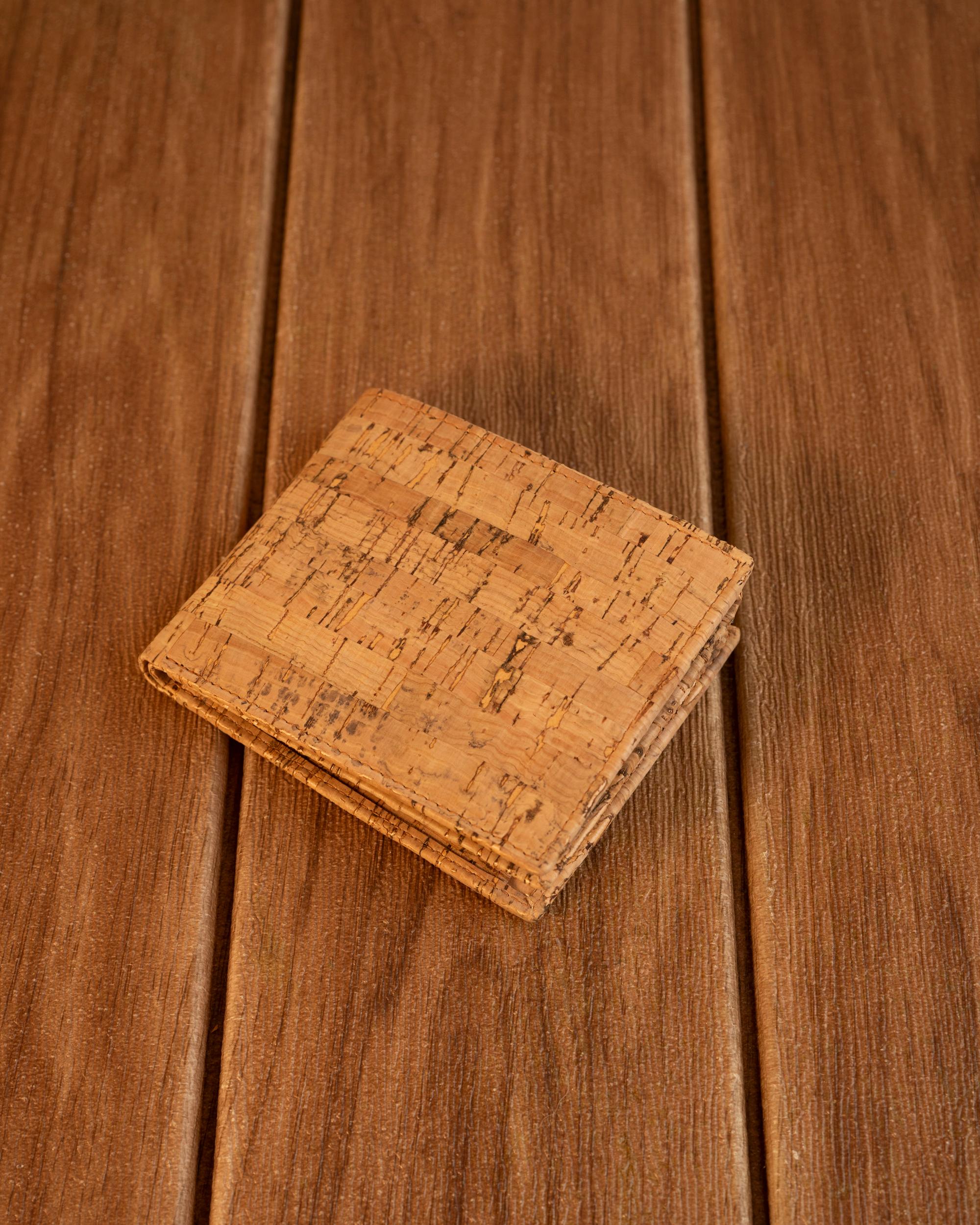 Classy Vegan Cork Wallet | Eco-Friendly Sustainable Wallet