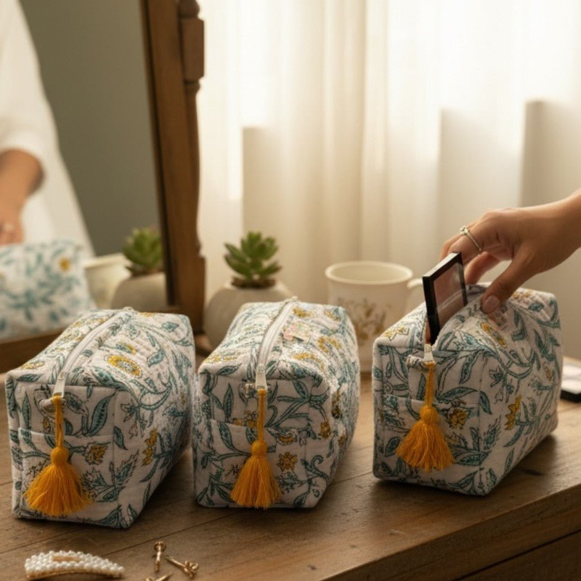 3PC Cotton Quilted Travel Makeup Bag Set Waterproof Lining – Travel Organiser on Brown Living™. SKU: 3POUCH-BLUEFLOWER. Img 14.