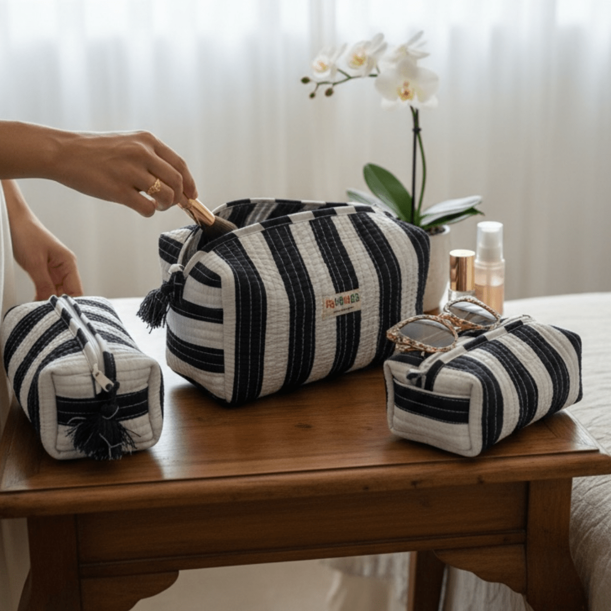 3PC Cotton Quilted Travel Makeup Bag Set Waterproof Lining – Travel Organiser on Brown Living™. SKU: PSHOMEBWS-2. Img 19.