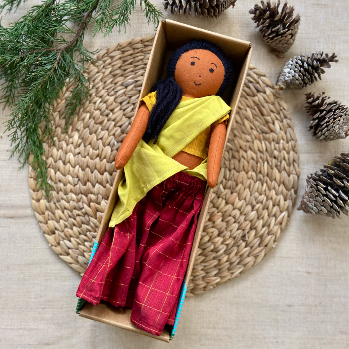 Nilah Elder Sister Malai Classic Red Doll – Single Doll