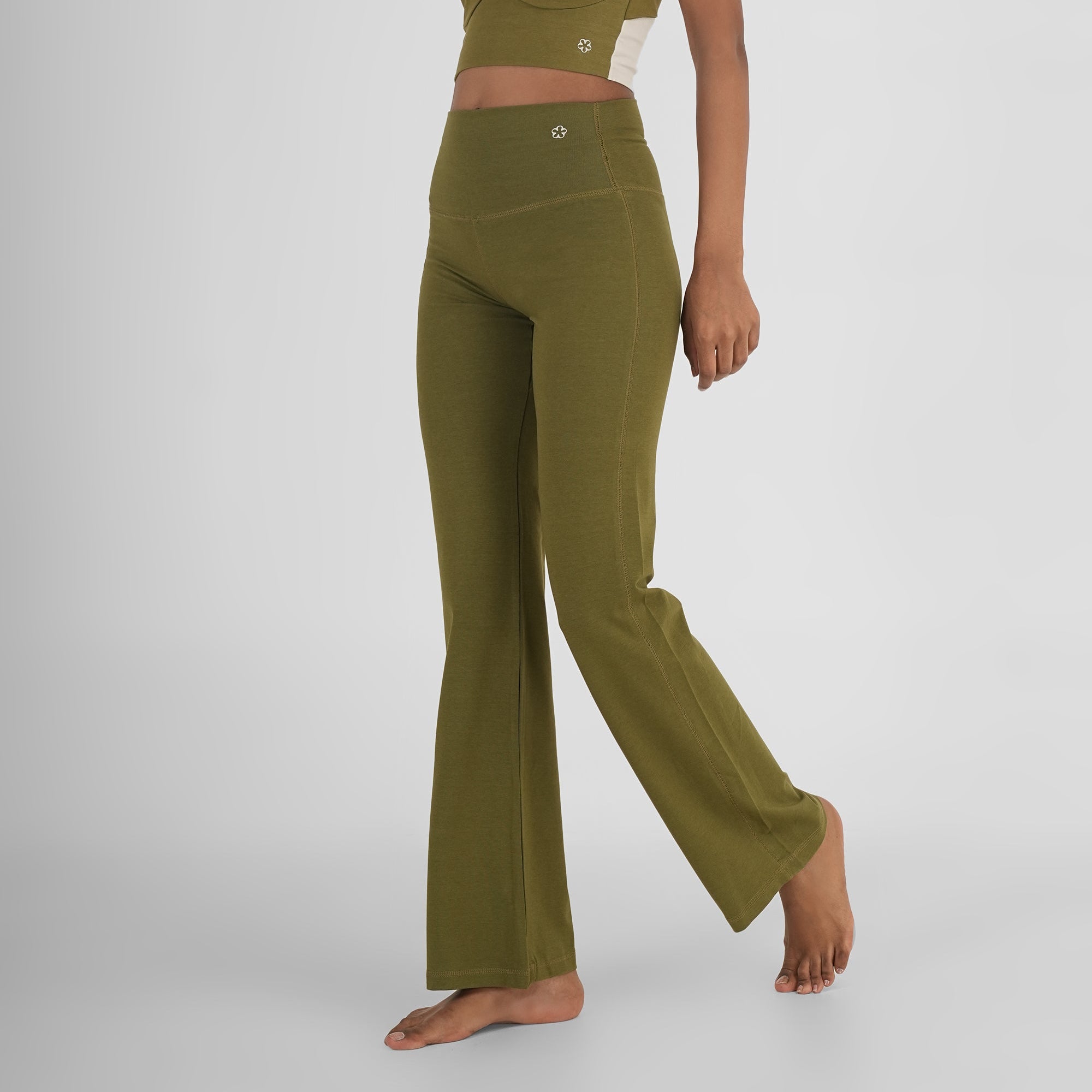 Flattering Flare Soft Yoga Pants – High Comfort Stretch Activewear