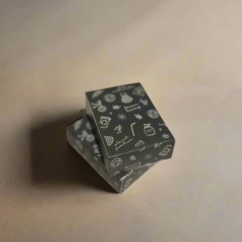 Premium Handmade Eco Playing Cards Set – Card Games on Brown Living™. SKU: BL_PC_PO2. Img 13.