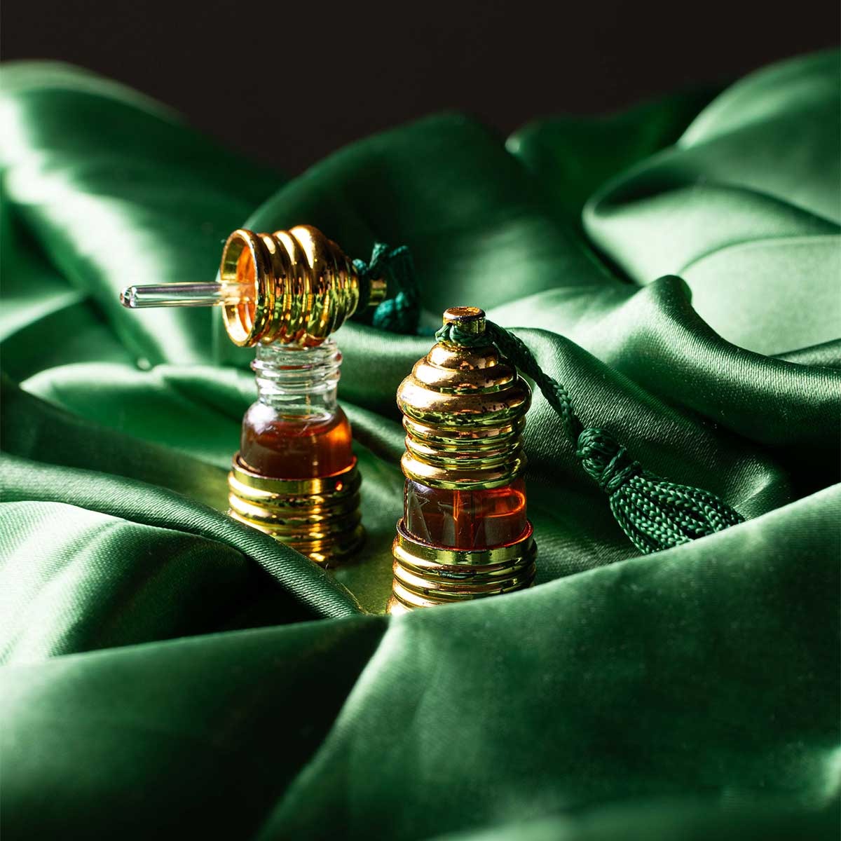 Vetiver Attar: Earthy Elegance in Every Drop