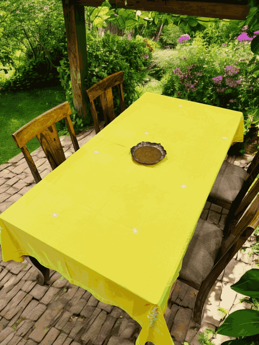 Anthophile Rectangular Table Cloth – Cotton Dining & Home Decor – Table Linens by Inara Home available on Brown Living™. Beige . SKU: INTCW03. Img 5.