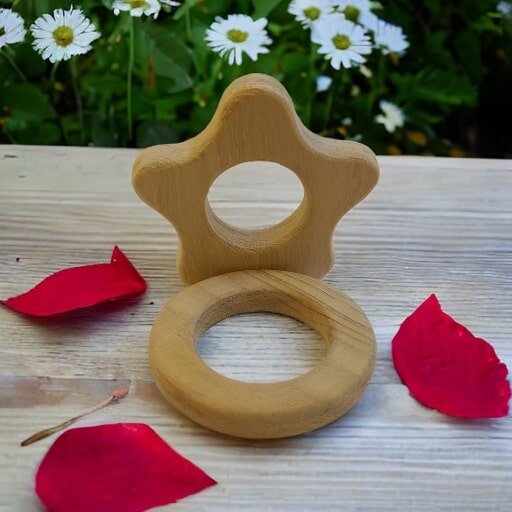 Baby Gum Soothing Neem Wooden Teethers – Flower & Circle Shapes – Baby Teethers & Soothers on Brown Living™. SKU: T_FLR-CRL. Img 2.