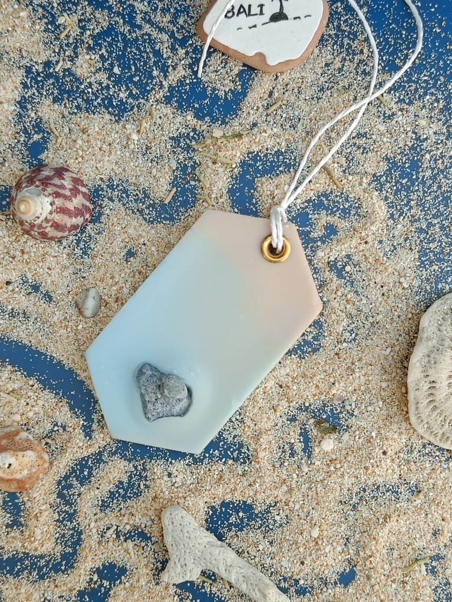 Bali Breeze Wax Sachet - Aromatic Freshener – Candles & Fragrances on Brown Living™. SKU: BBWS03_N. Img 3.