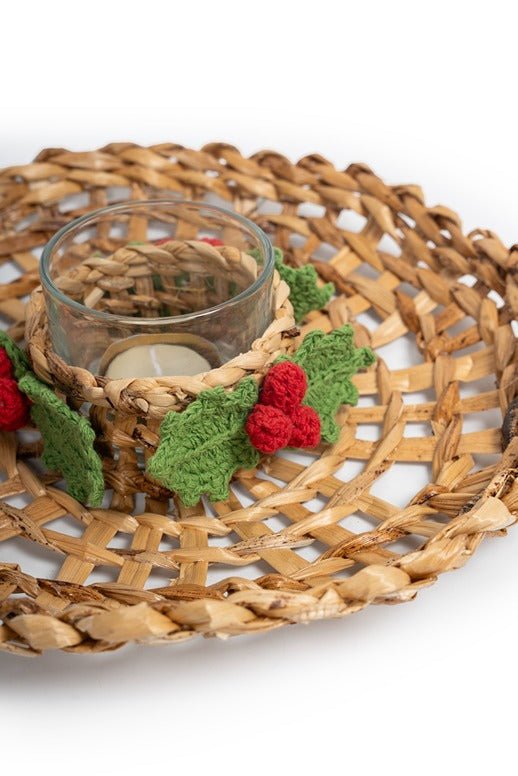 Banana Holly Berry Candle Wreath | Handcrafted Christmas Decor – Home Decor on Brown Living™. SKU: TTW-1066. Img 7.