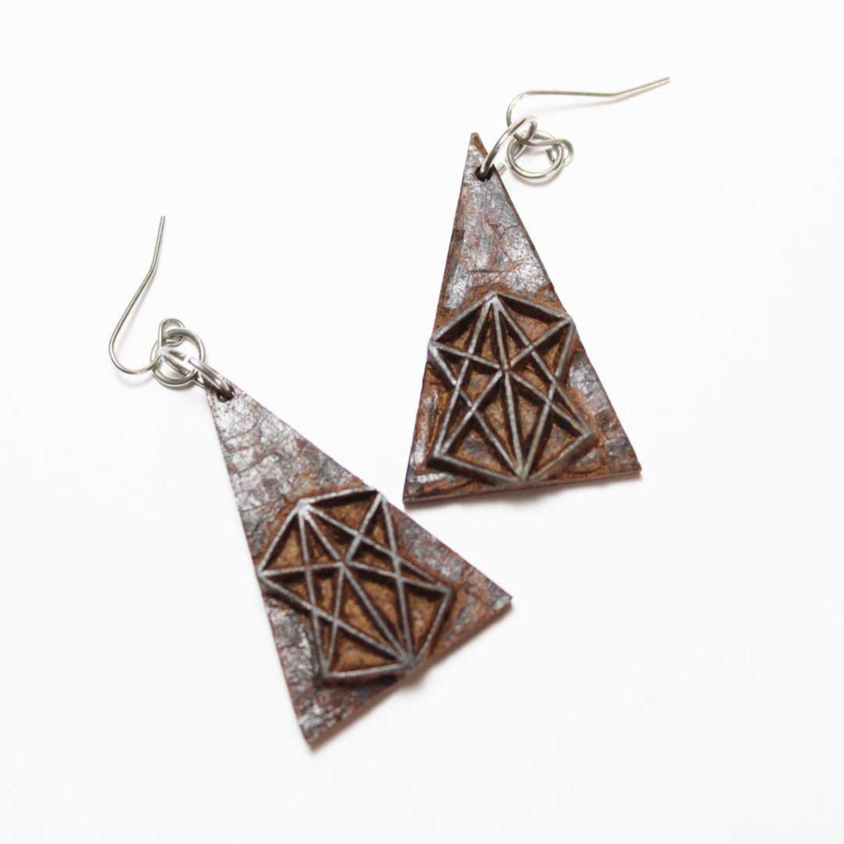 Bharani Rekh Wooden Earrings With Wood Block Carving – Jewellery on Brown Living™. SKU: UARKHWJER010. Img 1.