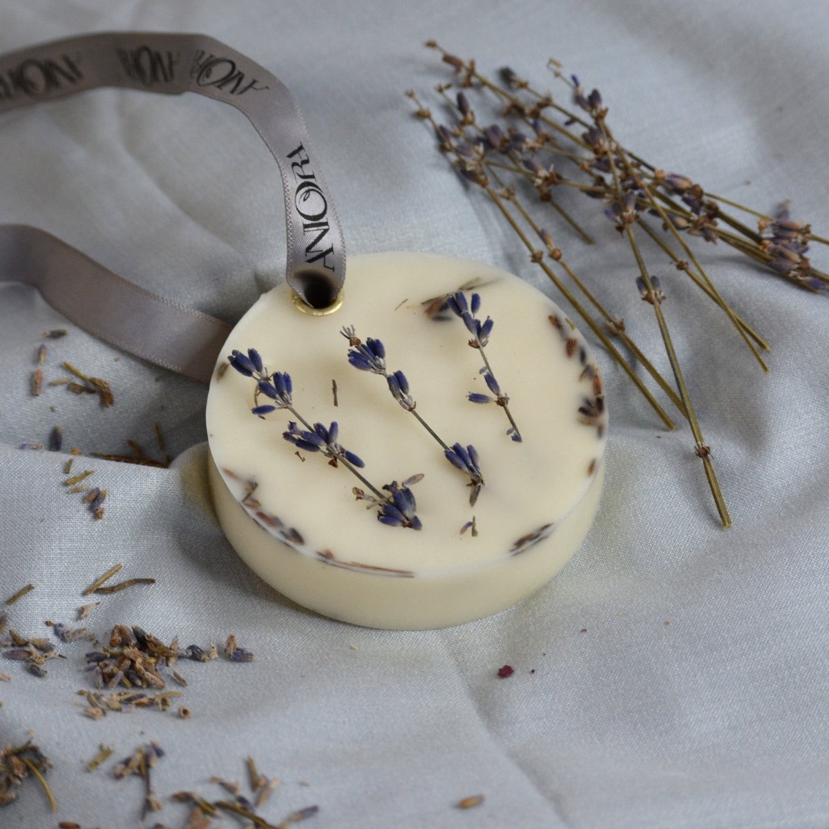 Big Round Sachet – Wax Sachets & Fragrance on Brown Living™. SKU: ANCA038_2. Img 6.