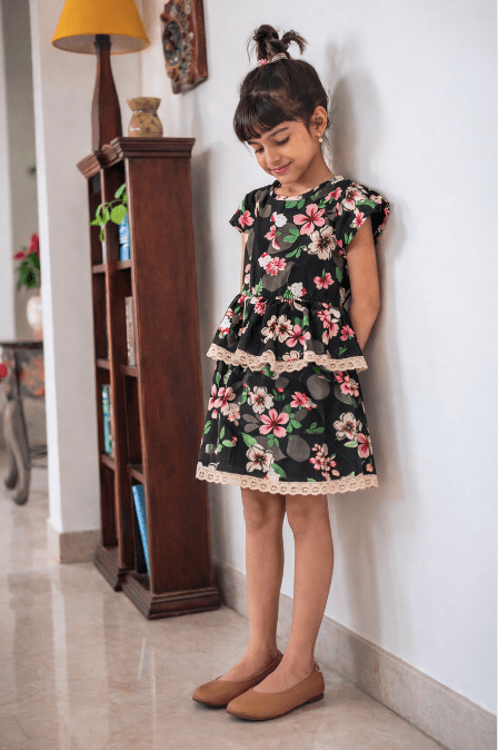 Black Cotton Gardenia Dress For Girls – Soft & Comfortable – Kids Daywear Sets on Brown Living™. SKU: PG149_1. Img 5.
