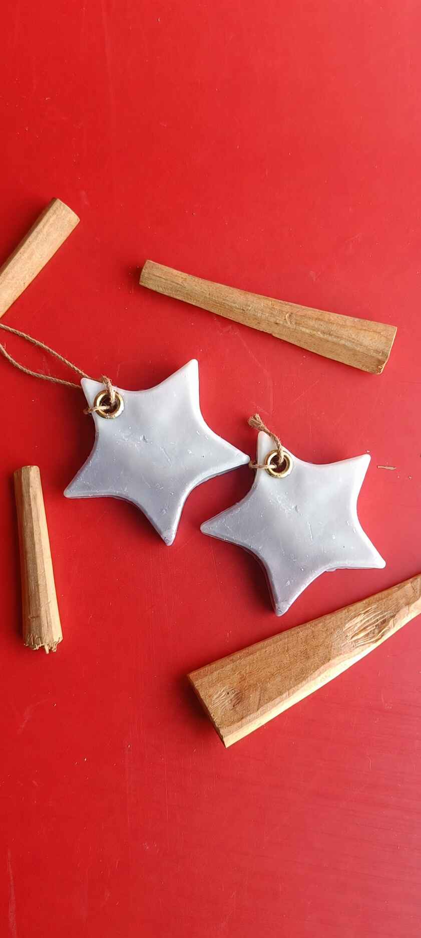 Black Oudh Wax Sachet – Candles & Fragrances on Brown Living™. SKU: BOWS01. Img 6.