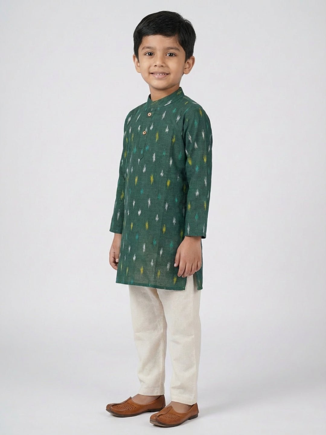Boys Printed Mandarin Collar Green Full Sleeves Kurta Set – Kids Ethnic Sets on Brown Living™. SKU: BLP-KPF-GR_2-3Y. Img 4.