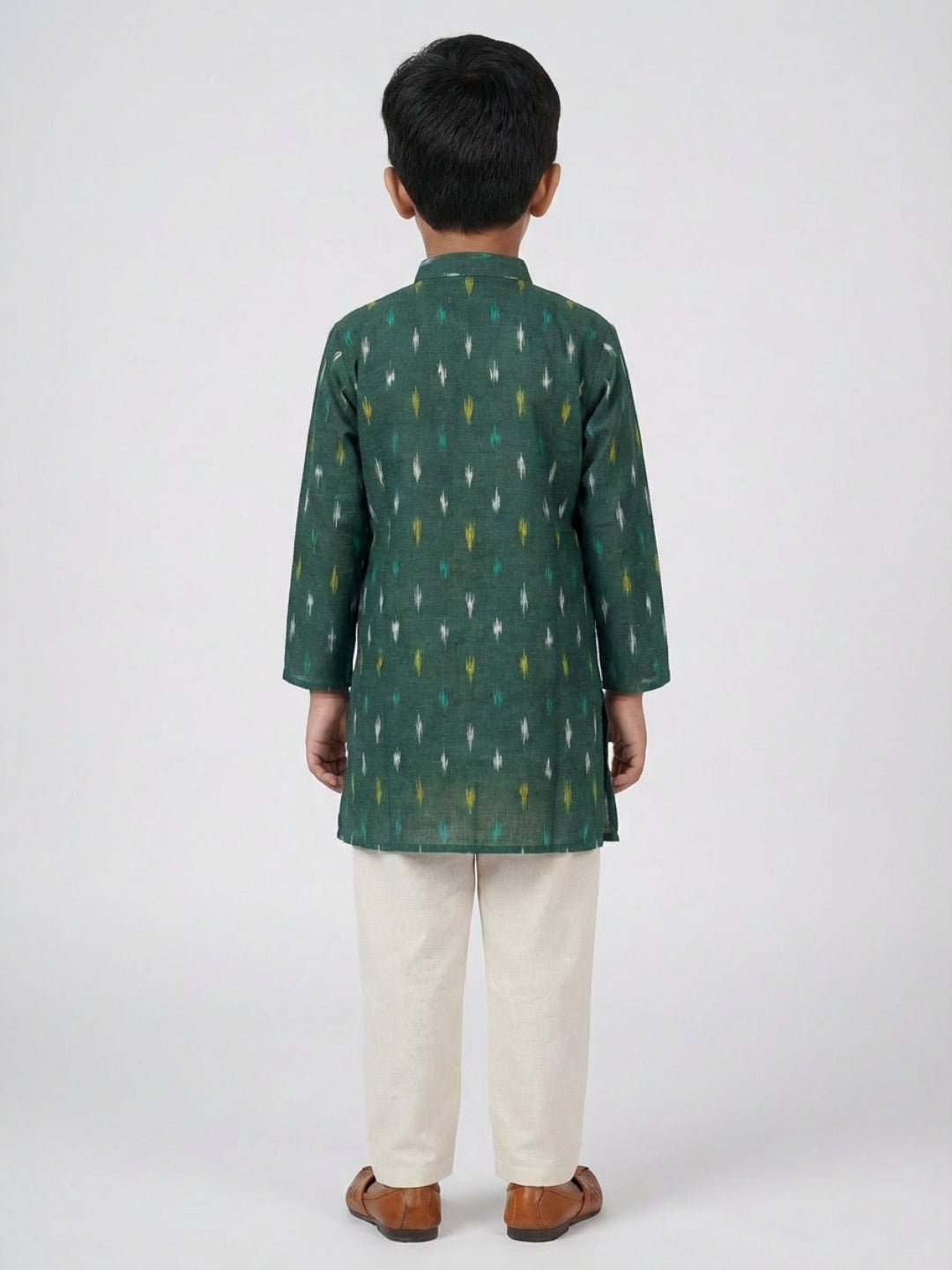 Boys Printed Mandarin Collar Green Full Sleeves Kurta Set – Kids Ethnic Sets on Brown Living™. SKU: BLP-KPF-GR_2-3Y. Img 5.