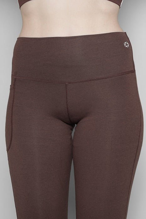 Brown Sienna Flare Yoga Pants for Women – Activewear Bottoms – Sports & Games on Brown Living™. SKU: ELSNSPCXS. Img 11.