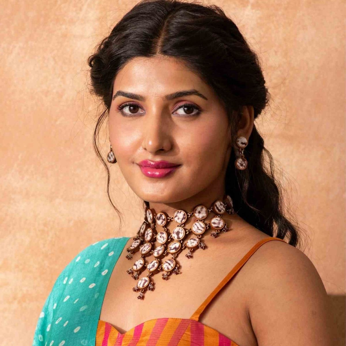 Brown Tie and Dye Repurposed Wood Fabric Necklace Earrings Combo – Womens Earrings on Brown Living™. SKU: JCC043. Img 2.