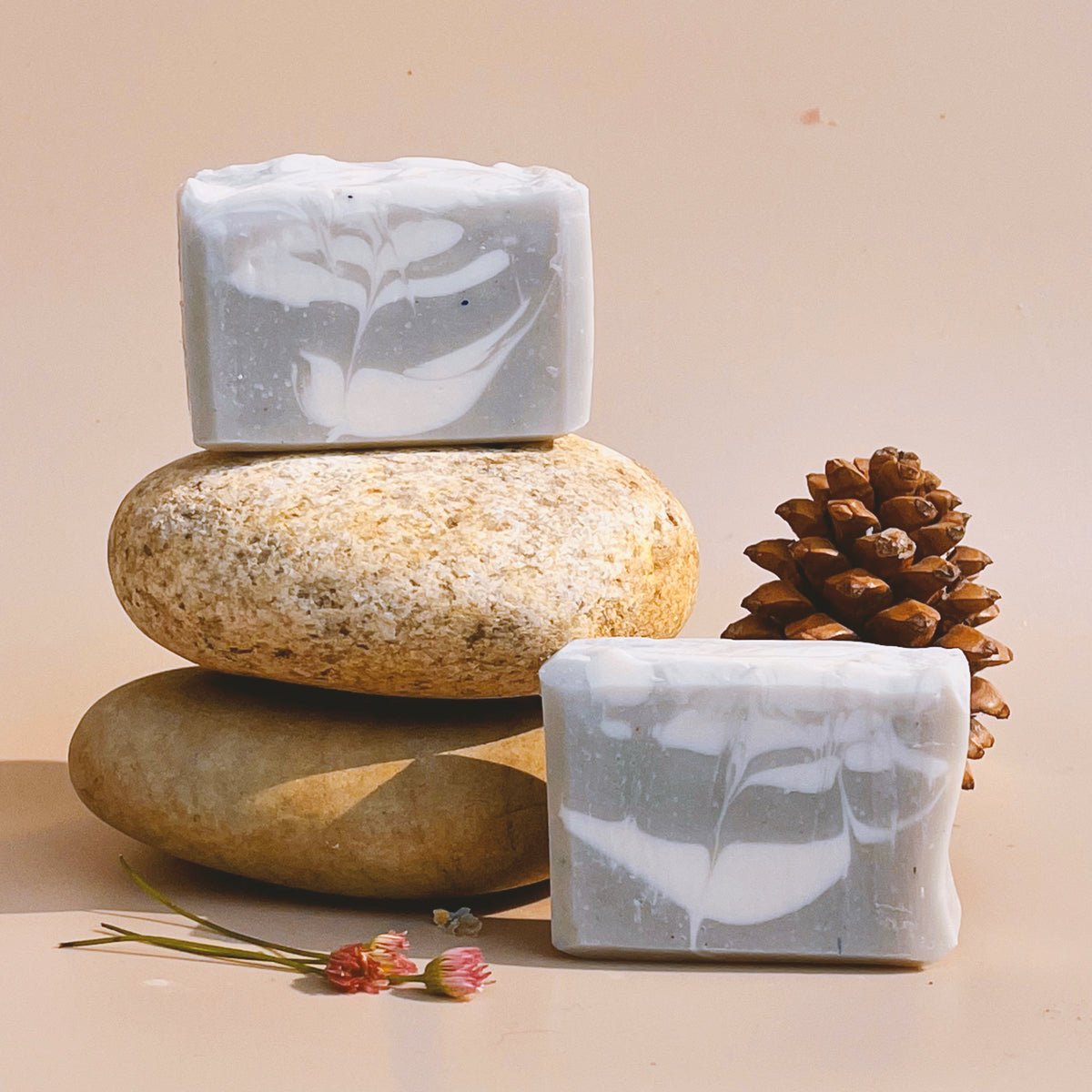 Cambrian Blue Clay Soap Cloud Fern – Deep Cleansing Natural Bar – Soap on Brown Living™. SKU: LN-CBS-01. Img 1.