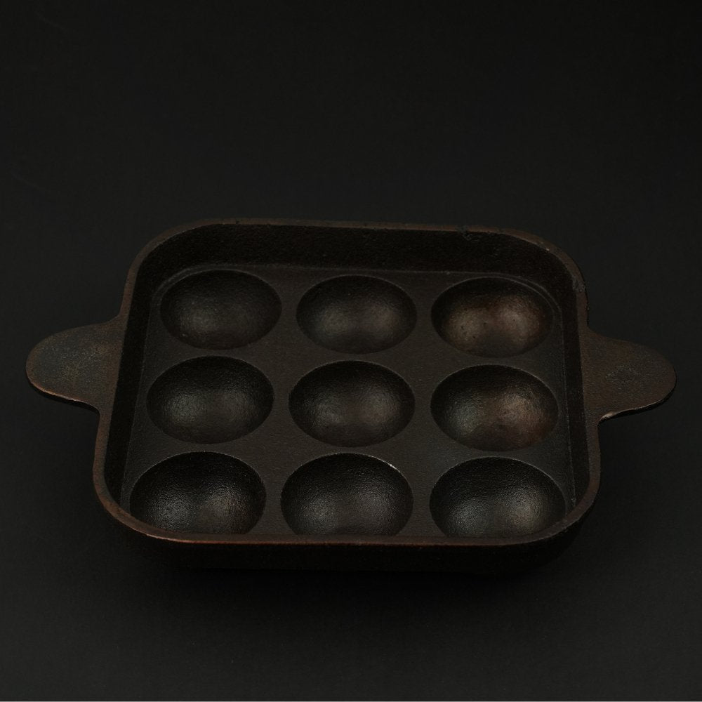 Castrong Handmade Cast Iron Paniyaram Pan – Cookware on Brown Living™. SKU: CastIron - Paniyaram - Pan - 1400g - packof1. Img 4.