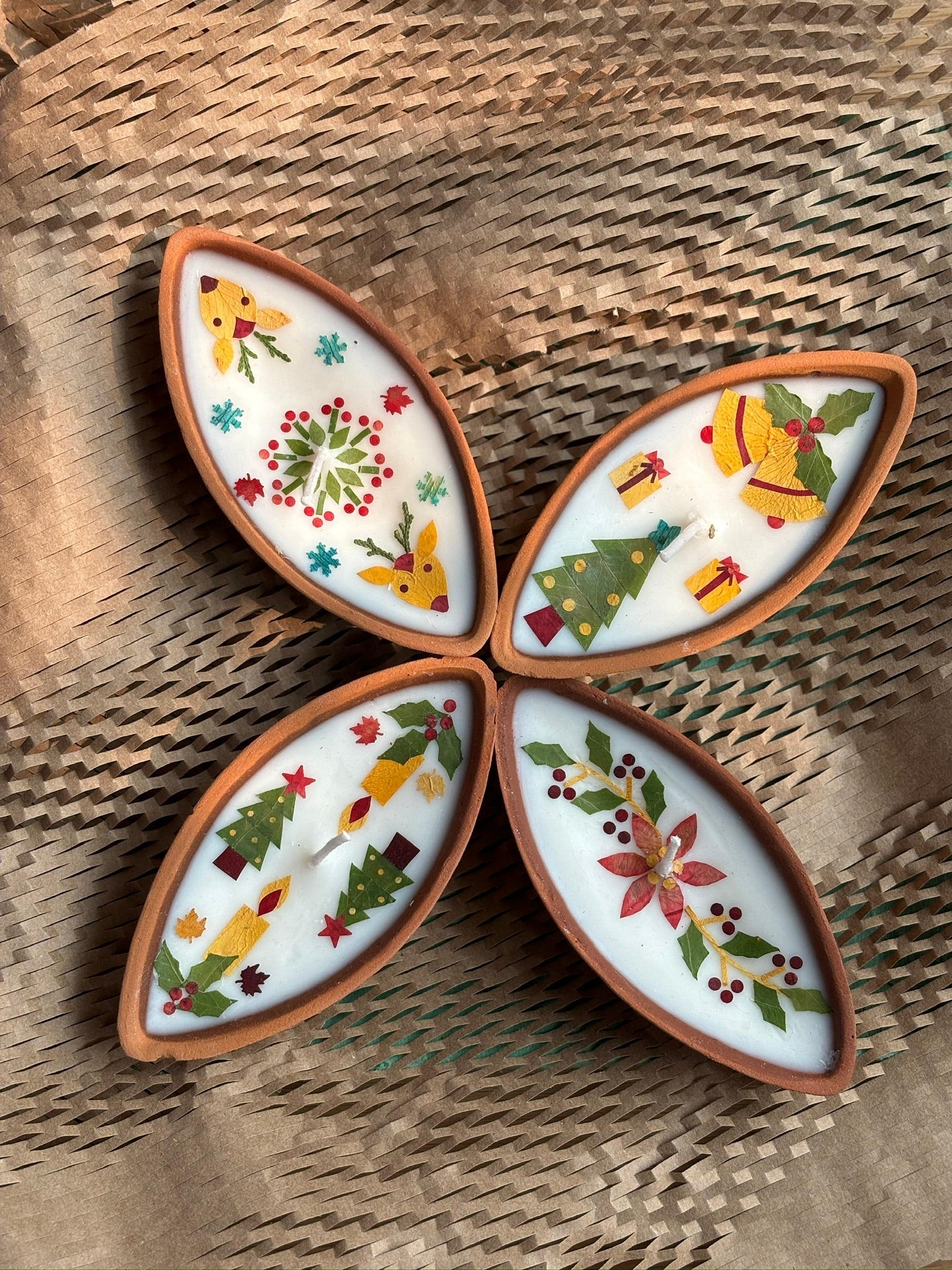 Christmas Terracotta Candles - Medium set of 4 – Candles & Fragrances on Brown Living™. SKU: GRDYA03. Img 2.