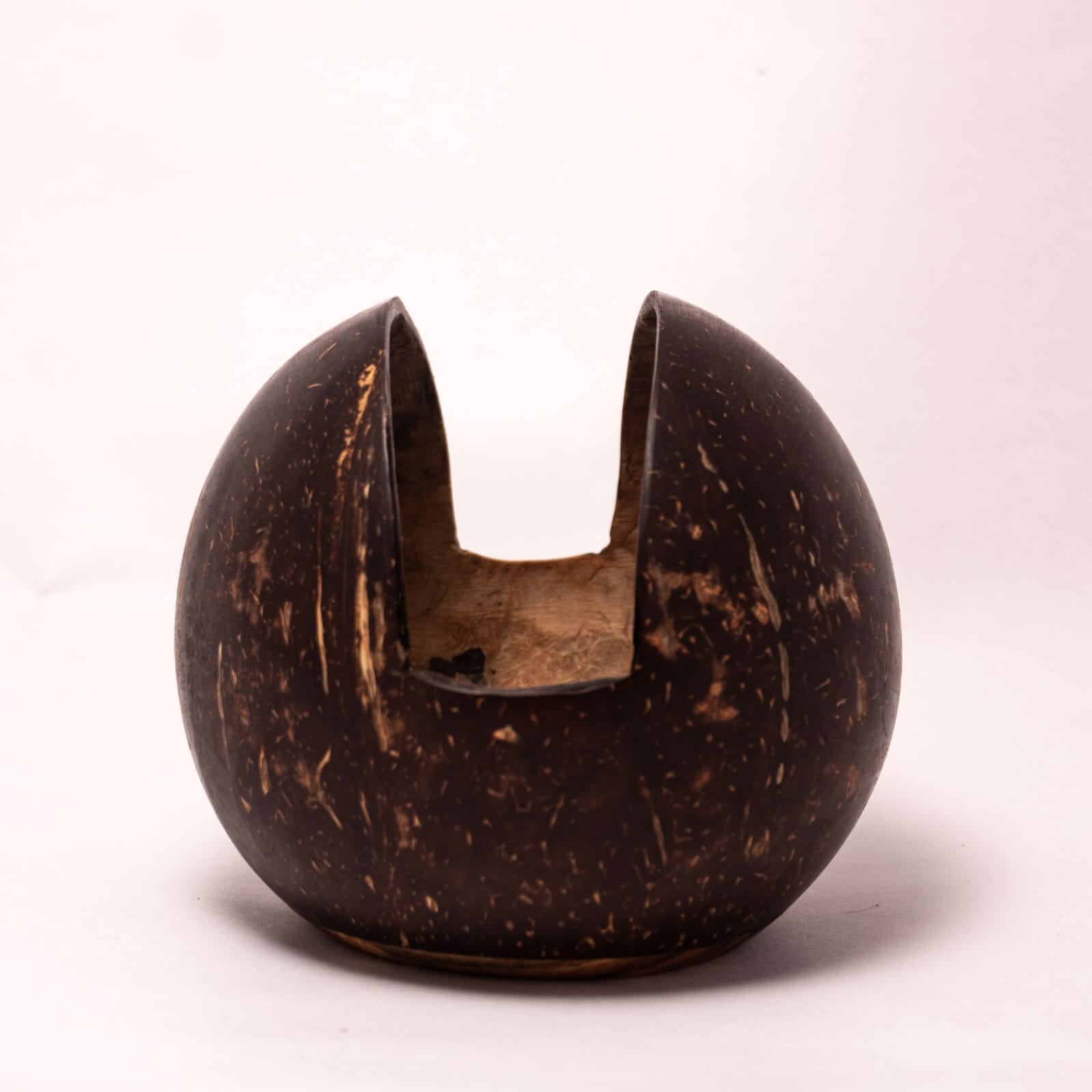 Coconut Shell Tissue Holder | Natural Handmade Tissue Dispenser – Home Decor on Brown Living™. SKU: EGTH01. Img 1.