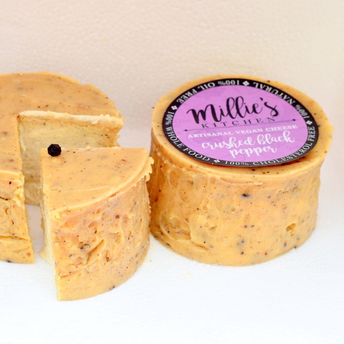 Crushed Pepper Wheel – Creamy Artisan Cheese with Warm Peppery Flavour – Jams & Spreads on Brown Living™. SKU: HC03CP. Img 1.
