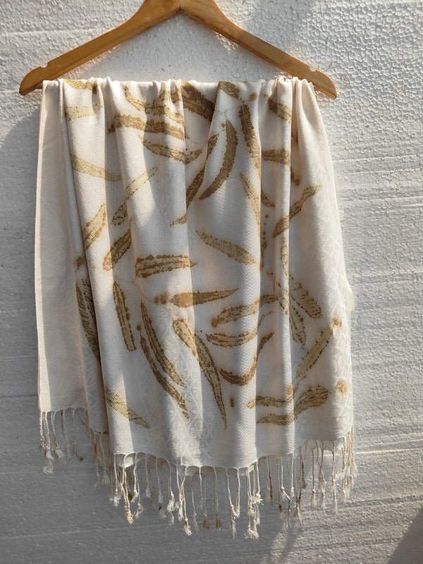 Daisy Dream White Scarf – Viscose Ecoprinted with Eucalyptus