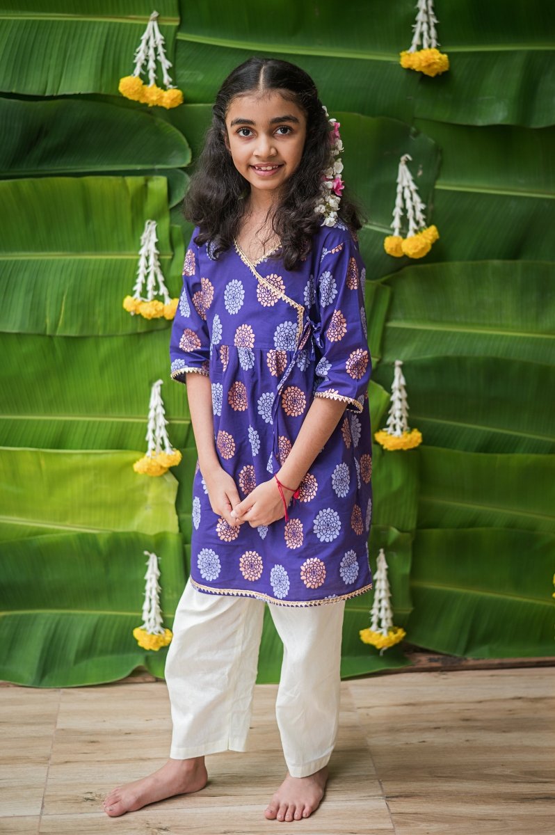 Dazzling Flower - Girls Ethnic Wear – Kids Ethnic Sets on Brown Living™. SKU: MITHEW - 073(P) - 1. Img 1.