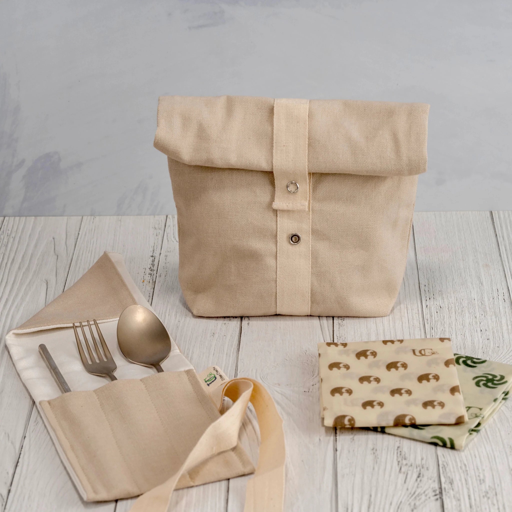Eco Snack Bag Kit – Cotton Bag, Cutlery Wrap & Beeswax Wraps – Food Wraps on Brown Living™. SKU: ZWSBK-SB-CP-MW-RS. Img 3.
