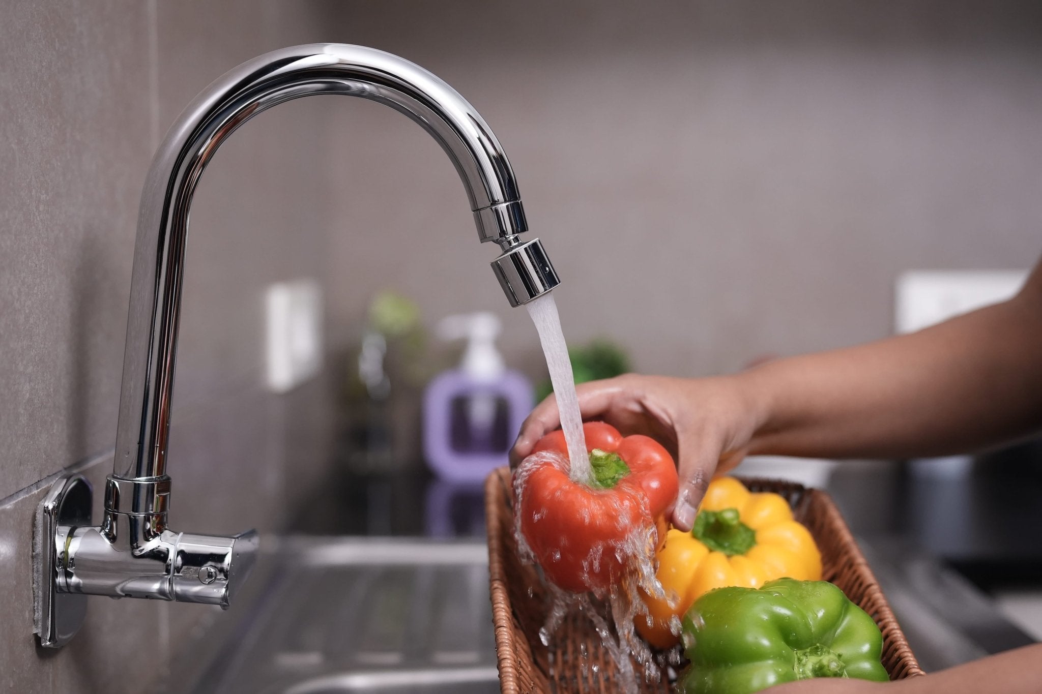 Ecoduo 100 6.8 Lpm Dual-Mode Water Saver Aerator – Water Saving Device on Brown Living™. SKU: WF-ED-100-068-P1n. Img 4.