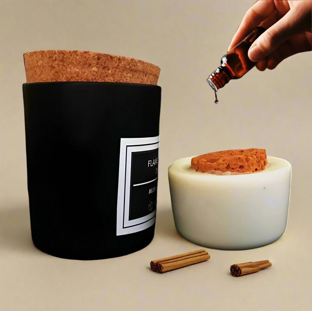 Flameless Terracotta & Wax - Aroma Diffuser with Cork & Black Jar – Fragrance Diffusers on Brown Living™. SKU: FLTDWXBLGCKSLV1. Img 7.