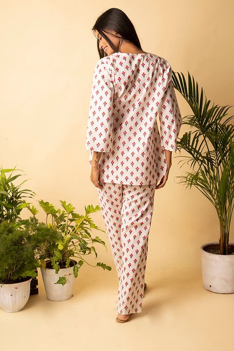 Floral Lounge Wear – Soft Cotton Comfort for Everyday Relaxing. – Womens Co - Ord Sets on Brown Living™. SKU: ANTSBS. Img 17.