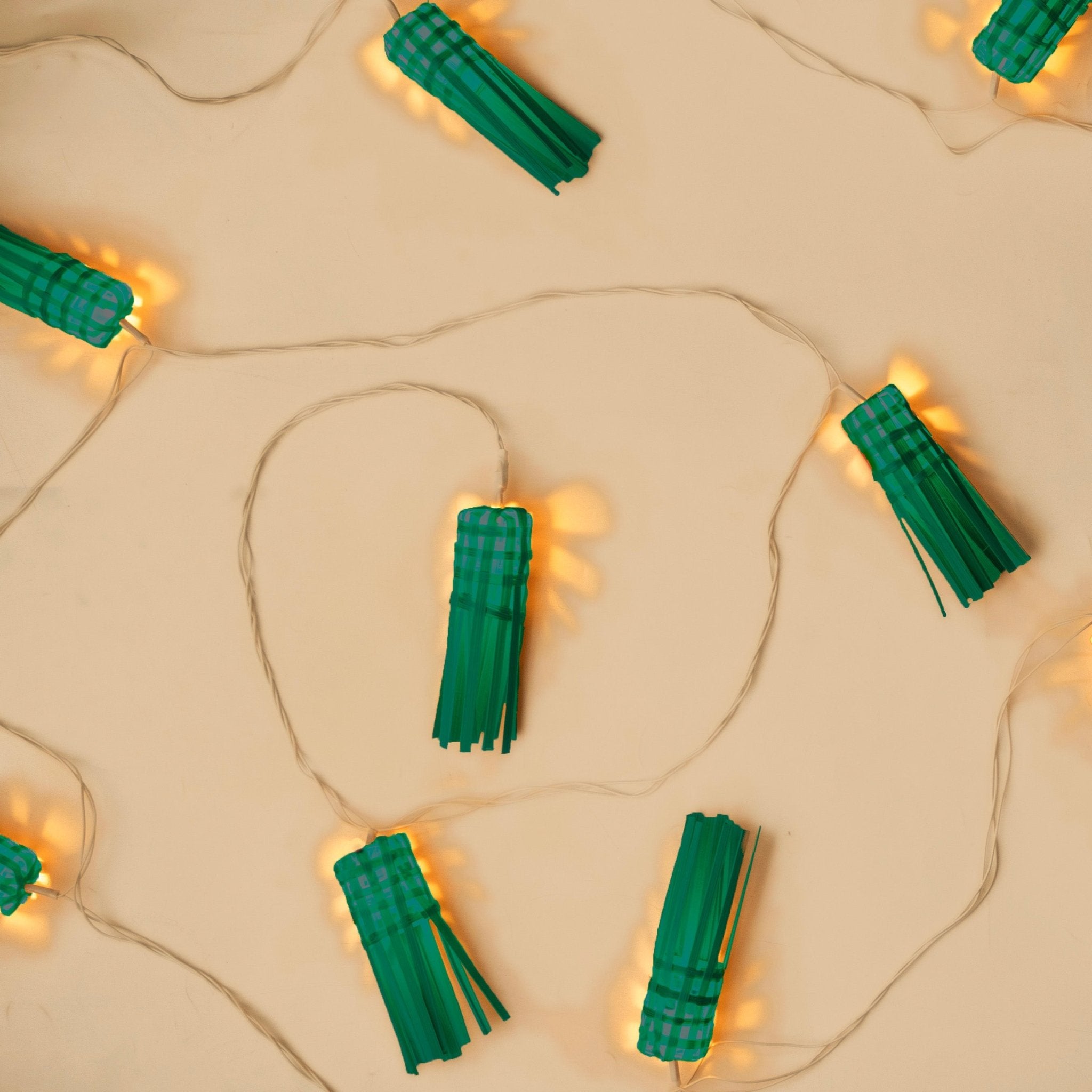 Frill Handcrafted Bamboo String Lights – Decorative Festive Lighting – Home Decor on Brown Living™. SKU: BEDE - 720G. Img 4.