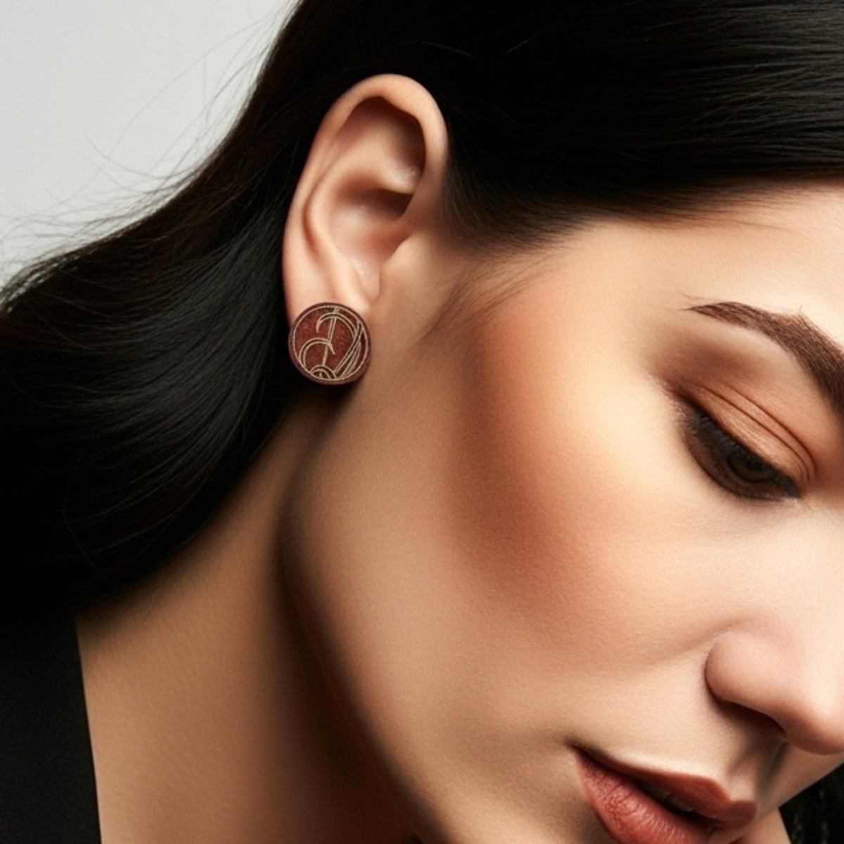 Frondes Taarkashi Wooden Earring - Brass Inlay Craft – Jewellery on Brown Living™. SKU: UATRWJ006. Img 5.