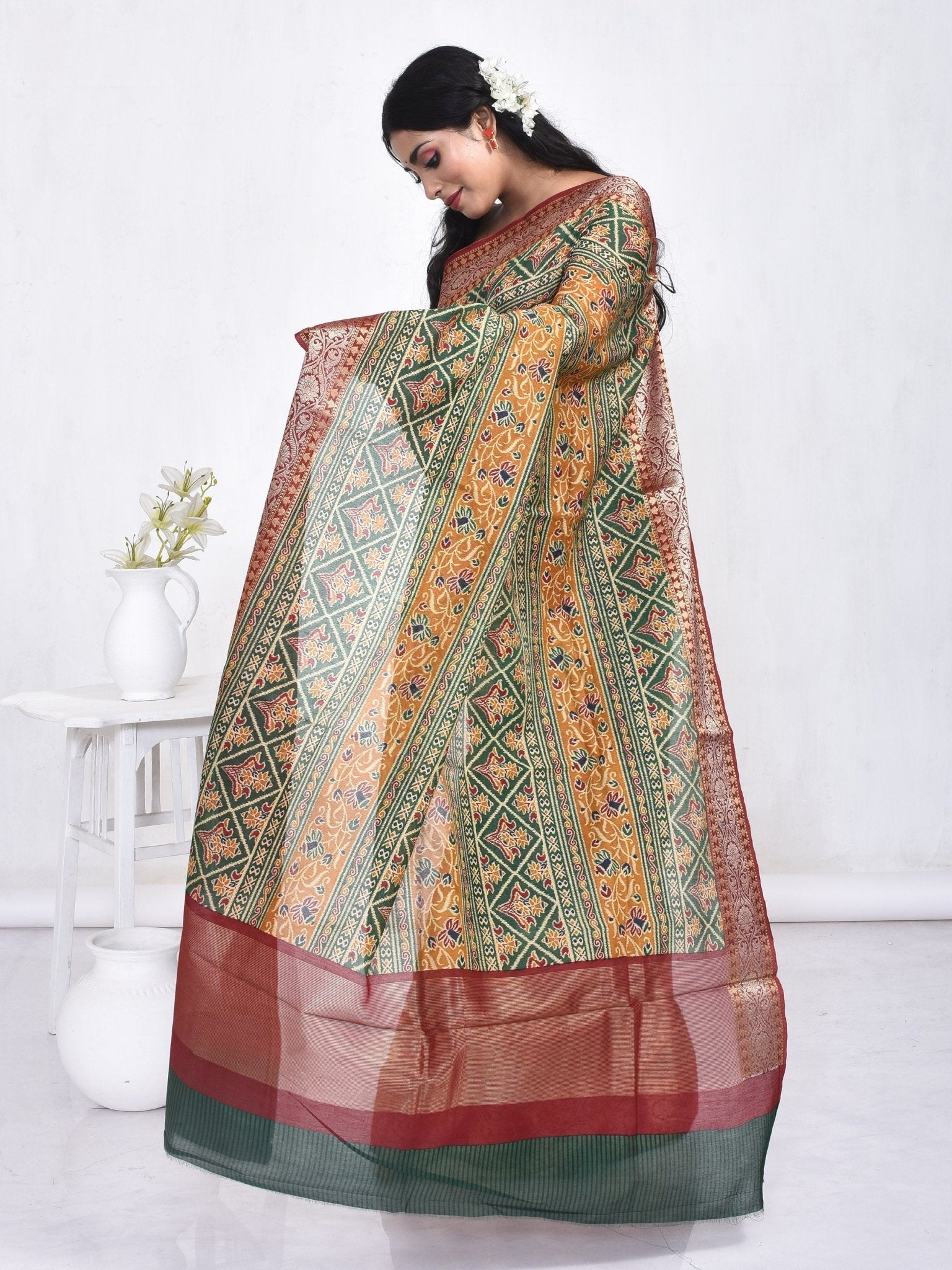 Green Maheshwari Design Linen Silk Saree – Womens Saree on Brown Living™. SKU: STRLINSAR21. Img 7.