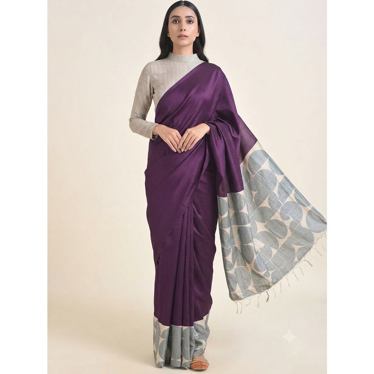 Grey Polka Dot Mulberry Silk Saree | 100% Natural Silk – Womens Saree on Brown Living™. SKU: NAESA23. Img 3.