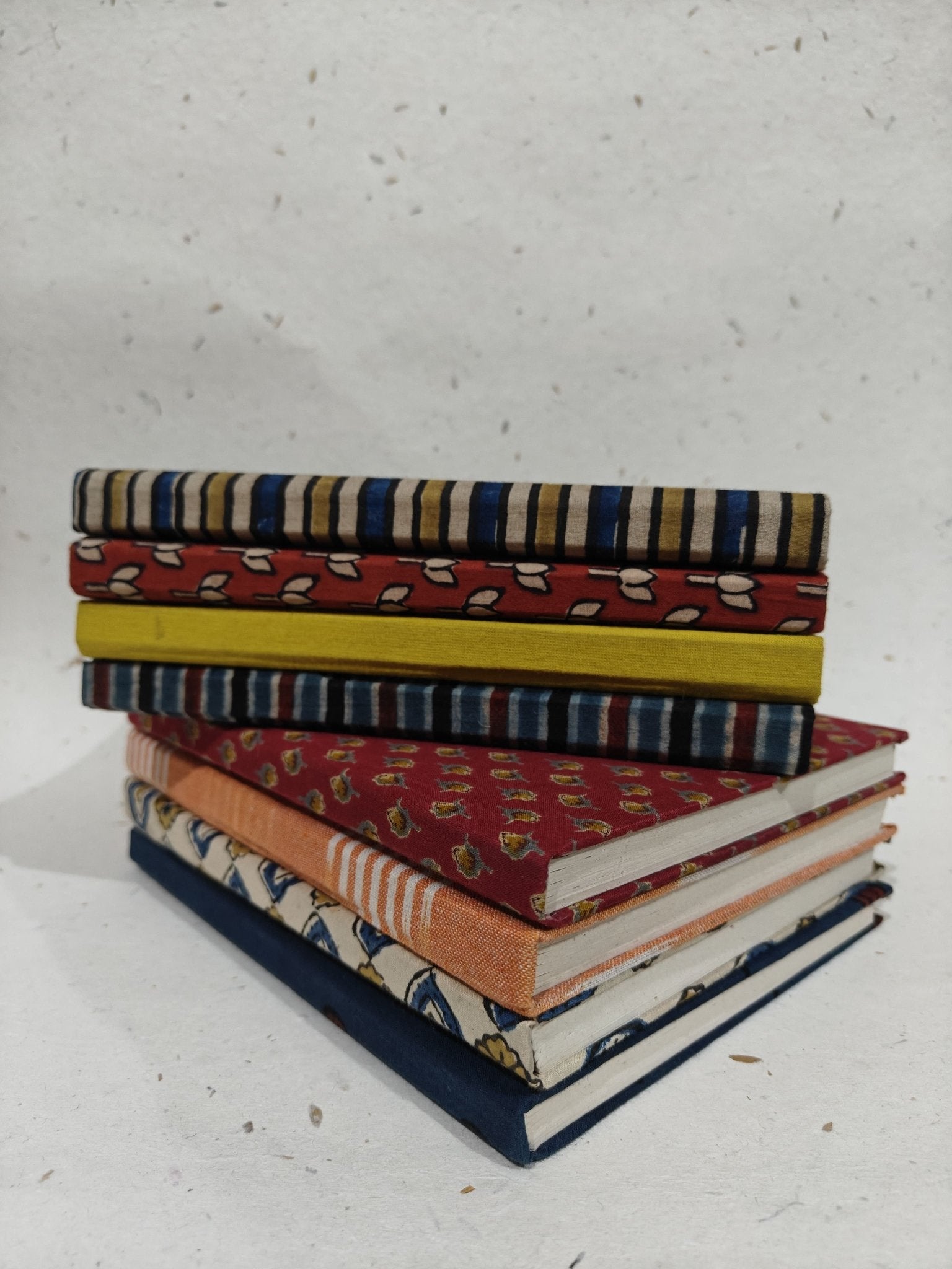 Handcrafted Diaries | Granthika | 8x6 Inch Handmade Notebook – Notebooks & Notepads on Brown Living™. SKU: VDI86001. Img 3.