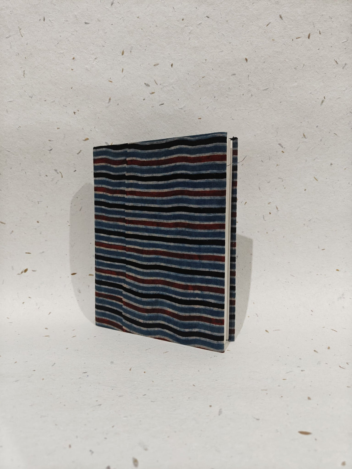 Handcrafted Diaries | Granthika | 8x6 Inch Handmade Notebook – Notebooks & Notepads on Brown Living™. SKU: VDI86007. Img 22.