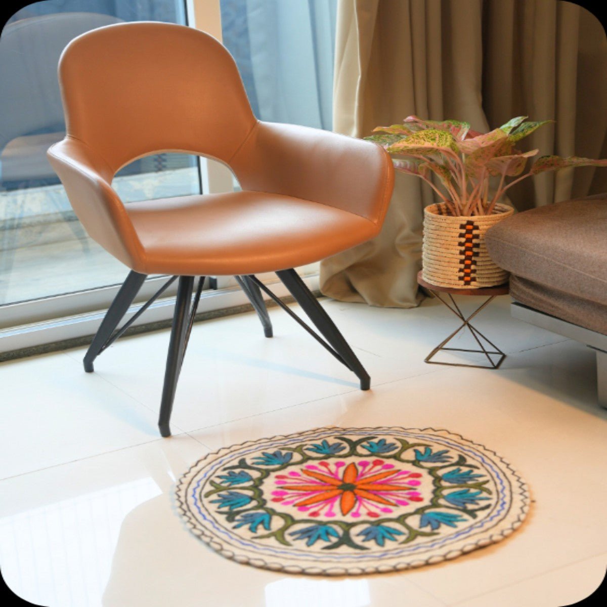 Handmade Namda Round Rug | 2 Iinch – Mats & Rugs on Brown Living™. SKU: b0_rug_0218. Img 3.