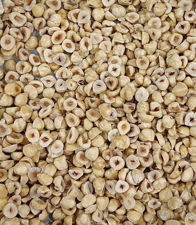 Hazelnut Dark Chocolate | 62% Cocoa Jaggery Sweetened Gourmet Bar – Chocolates on Brown Living™. SKU: 8931500378677. Img 2.