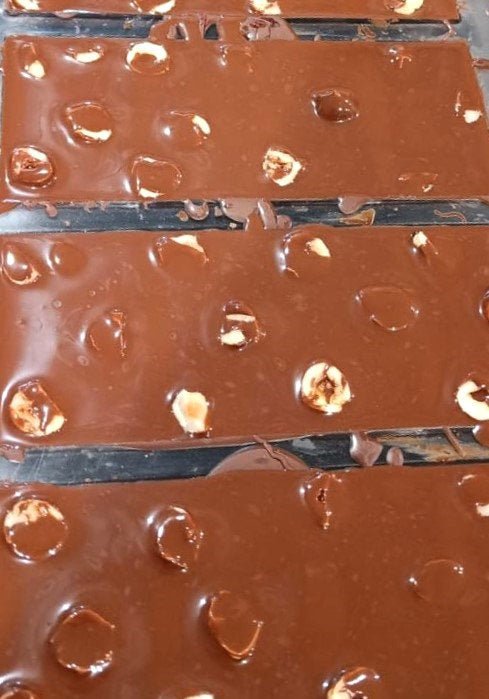 Hazelnut Dark Chocolate | 62% Cocoa Jaggery Sweetened Gourmet Bar – Chocolates on Brown Living™. SKU: 8931500378677. Img 3.