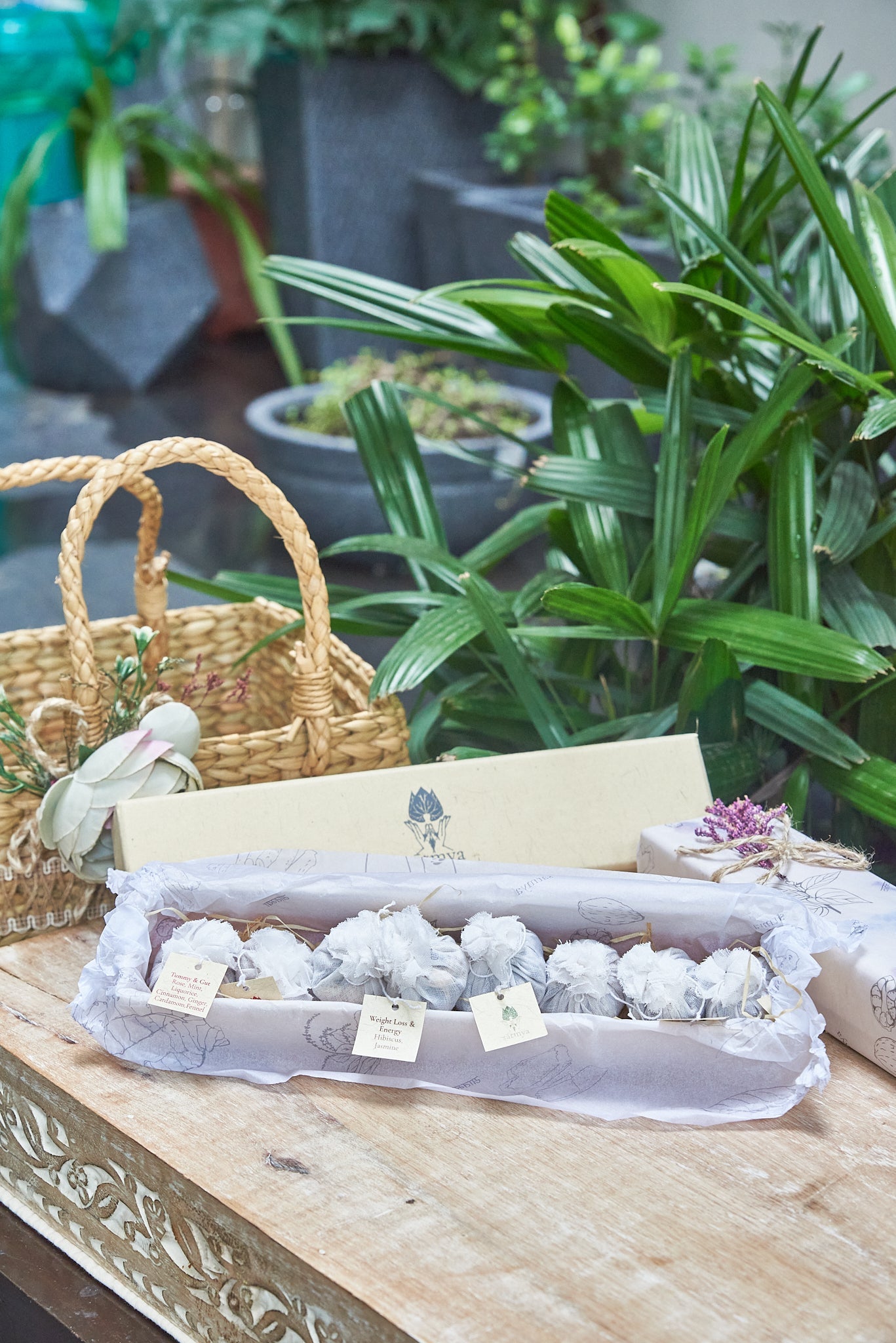 Herbal Tea Gift Box - Finest Selection Of Ayurvedic Teas – Gift Giving on Brown Living™. SKU: herba_24gms5487. Img 4.