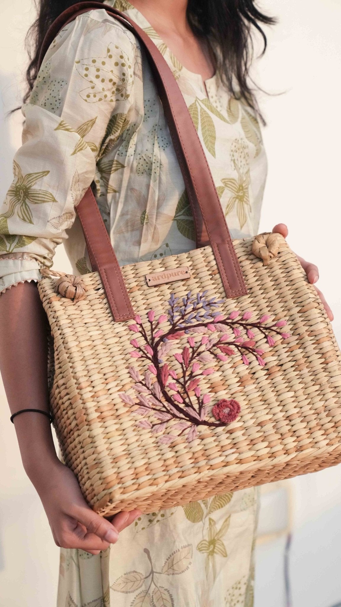 Kauna Embroidery Picnic Bag | Handwoven Natural & Stylish Bag – Womens Handbag on Brown Living™. SKU: 445KD. Img 3.