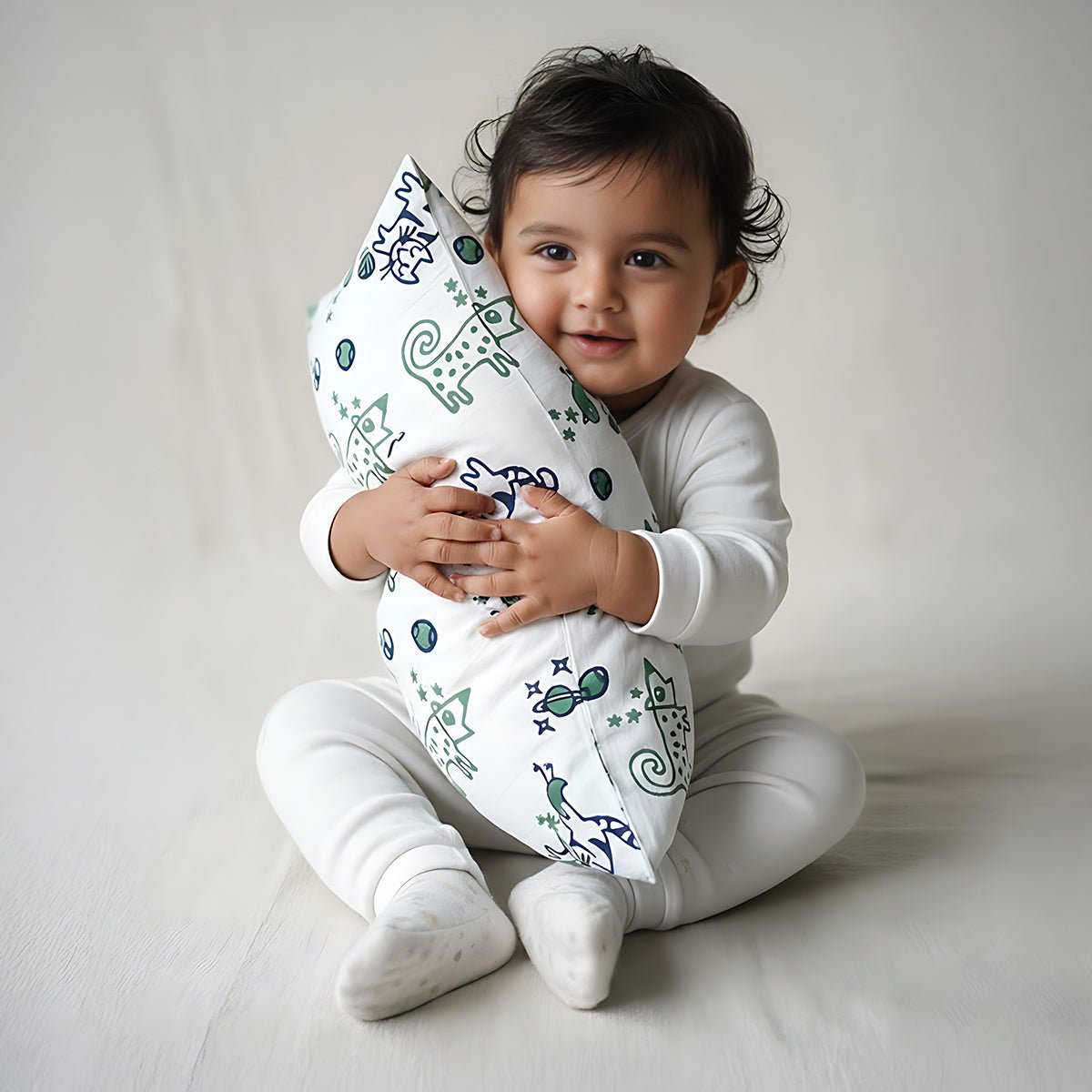 Kids Organic Billi Print Kapok Pillow | Soft & Hypoallergenic – Pillow on Brown Living™. SKU: BIL-MNT-PIL. Img 1.