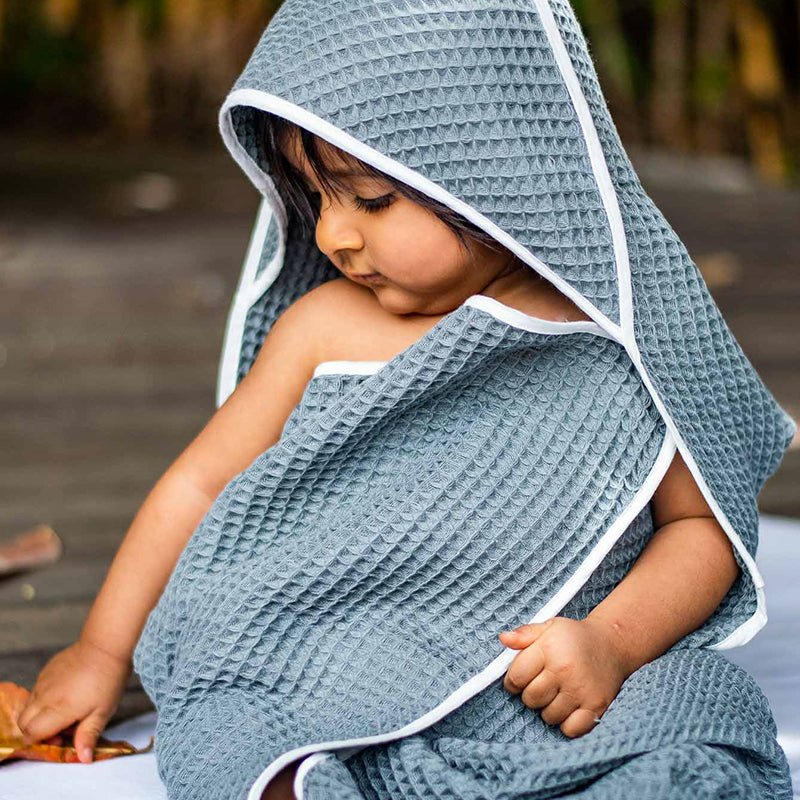 Kids Organic Cotton Waffle Hooded Towel Set – Kids Travel Accessories on Brown Living™. SKU: HOD-TWL-MNT. Img 10.