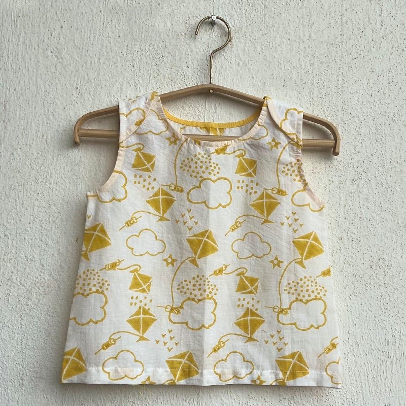 Kids Unisex Organic Cotton Patang Jhabla with Yellow Pants – Kids Daywear Sets on Brown Living™. SKU: PAT - YWL - JHBPJ - 34Y - 0522. Img 4.
