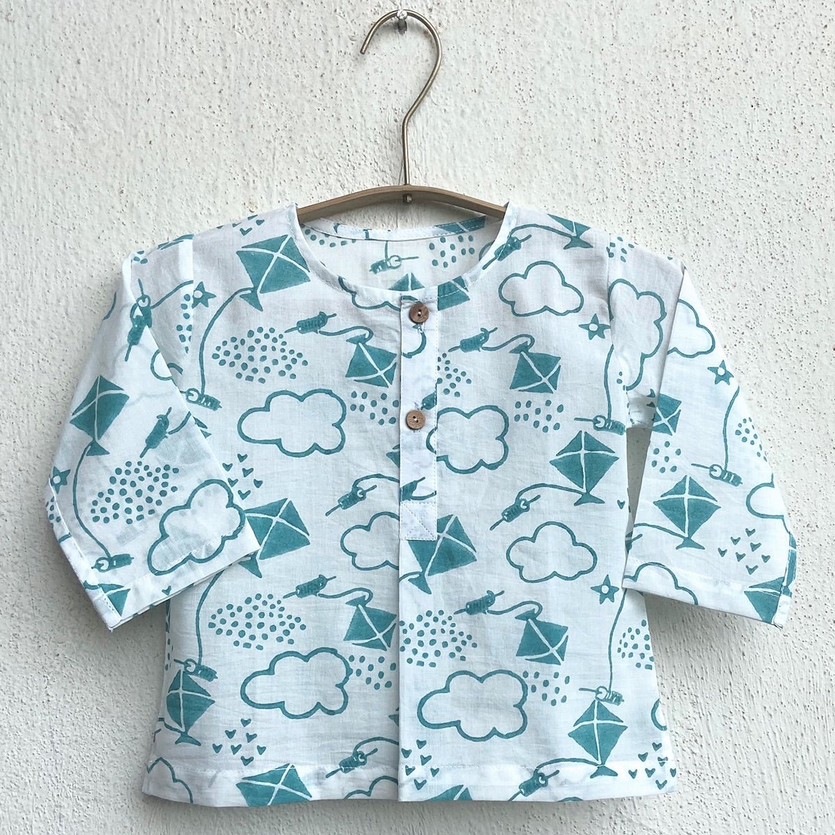 Kids Unisex Organic Cotton Patang Print Teal Kurta Top and White Pants – Kids Daywear Sets on Brown Living™. SKU: PAT - TELWHT - KURPJ - 69. Img 2.