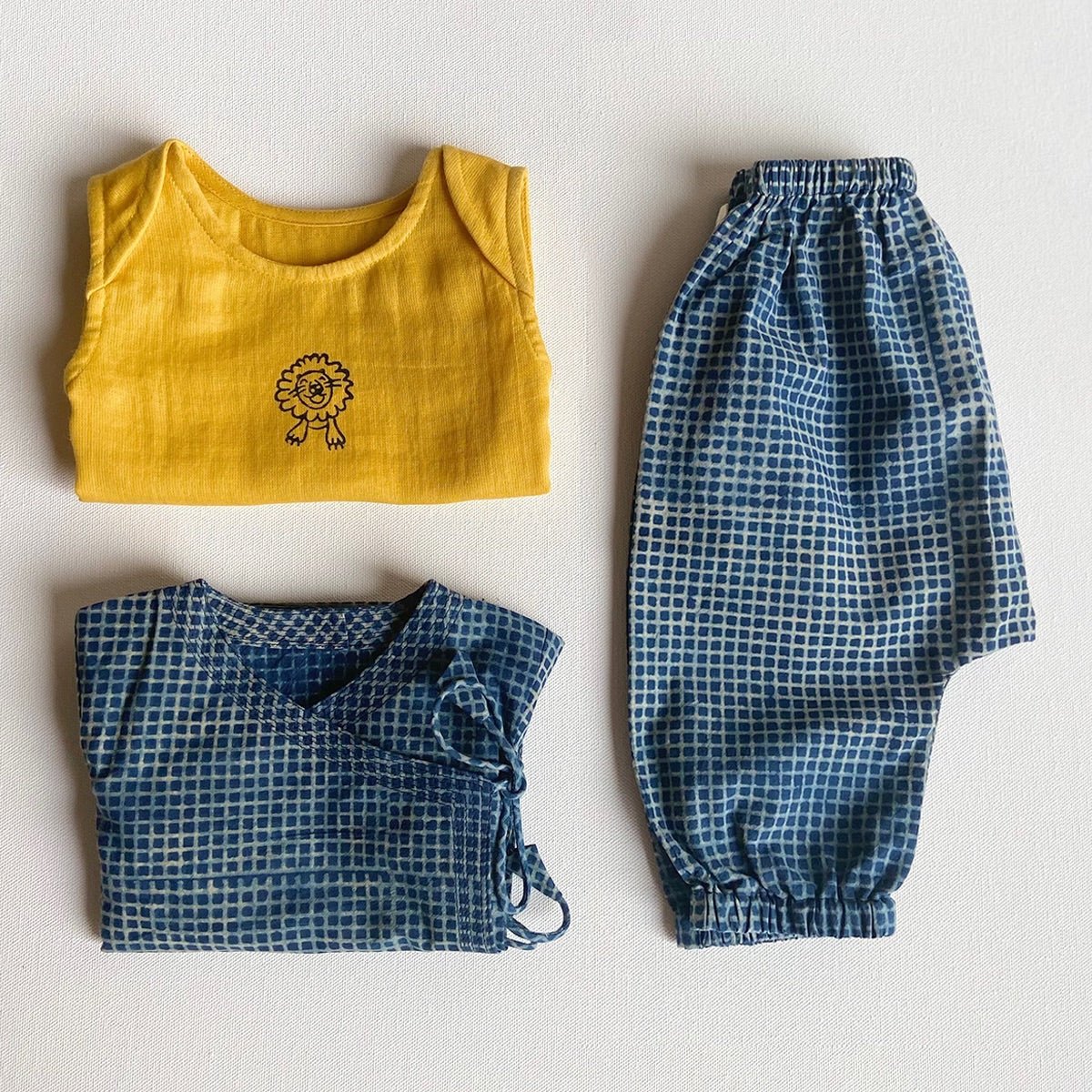 Kids Unisex Organic Cotton Zoo Bag - Yellow Jhabla, Angarakha and Pants – Kids Daywear Sets on Brown Living™. SKU: ZOO - YLCKS - COMBOANGJHBPJ - 03 - 0322. Img 1.