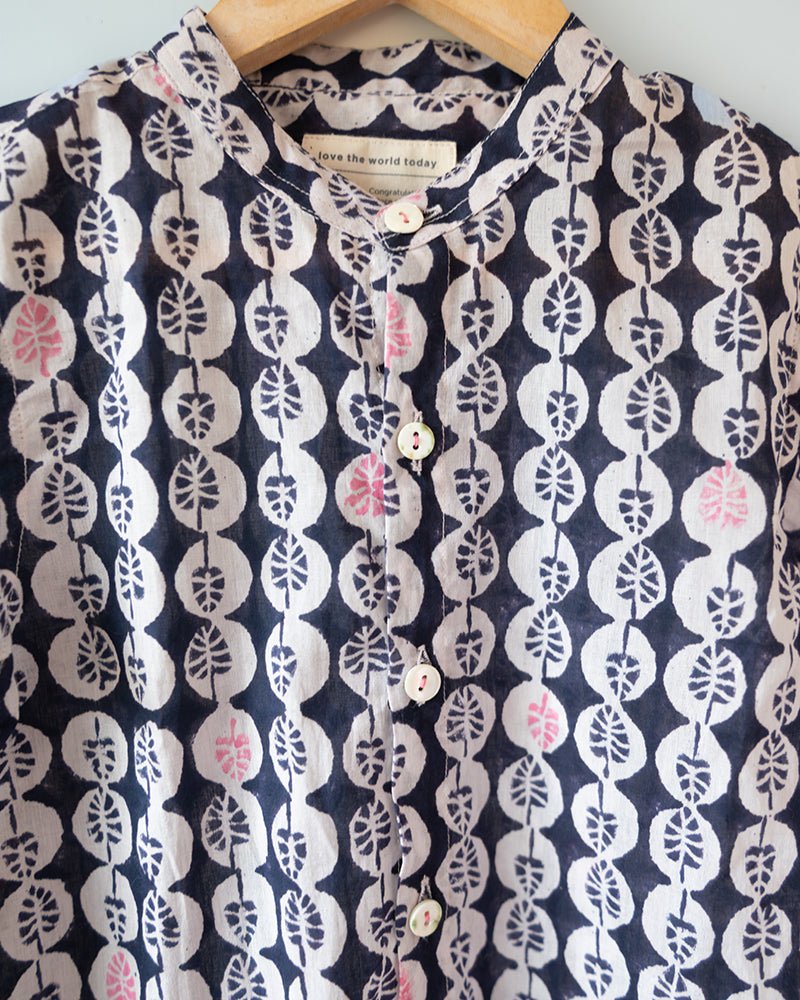 Lata Cotton Monstera Print Full Sleeve Shirt – Kids Ethnic Sets by Love The World Today available on Brown Living™. 6 - 12 M . SKU: C34B4MS612. Img 3.